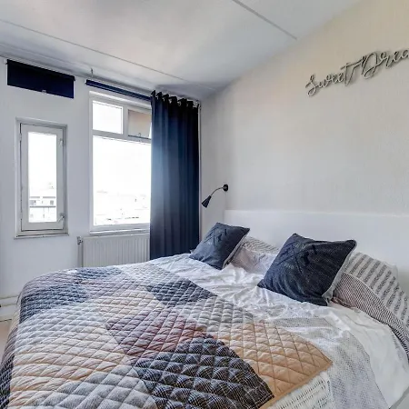 Beautiful Apartment In City Center Leeuwarden Exterior photo